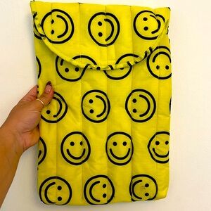 BAGGU Puffy Laptop Sleeve 13"/14" SMILEY FACE